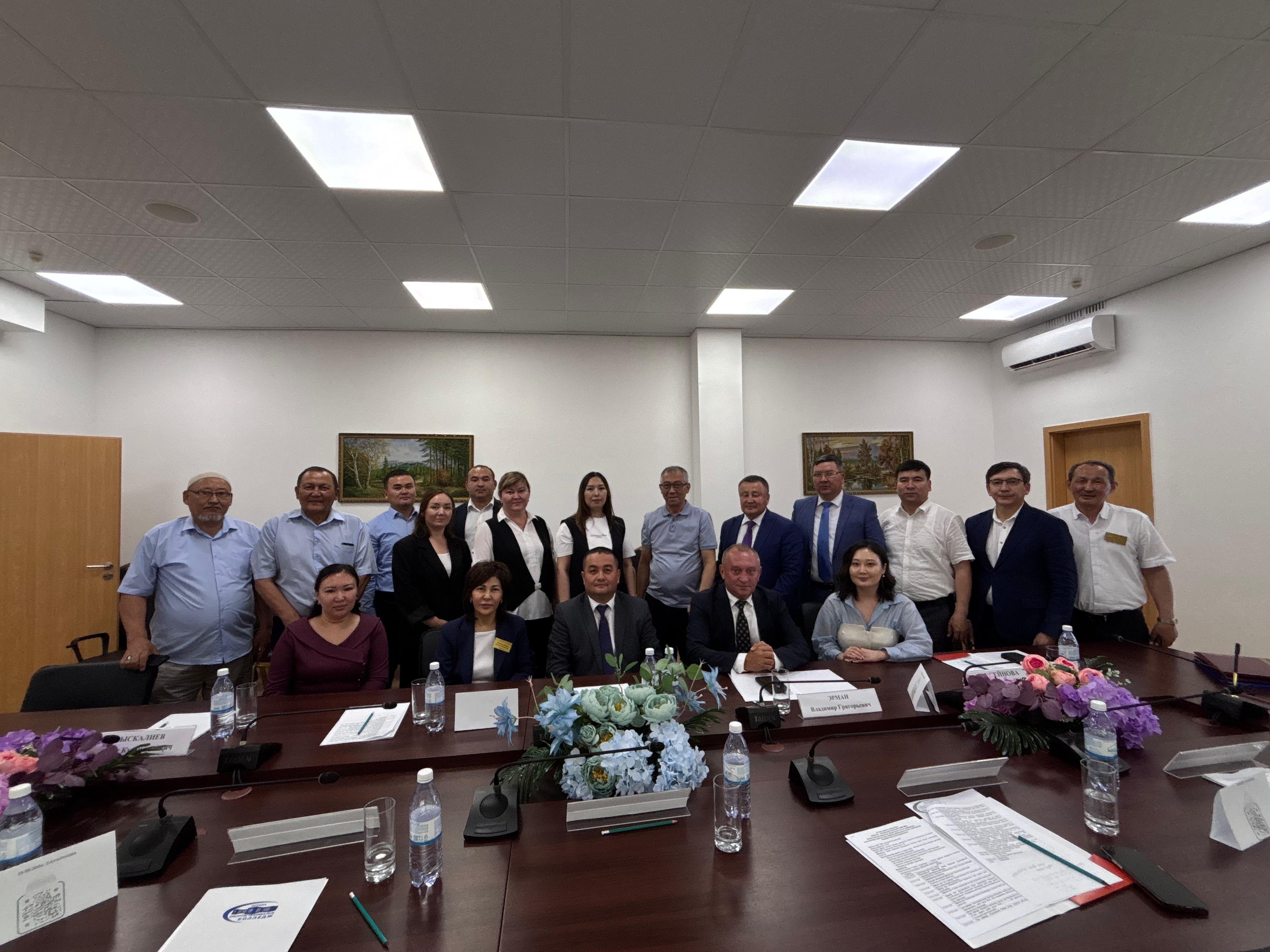 https://ptk-astana.edu.kz/storage/app/uploads/public/685/565/169/6855651695f6e840660213.jpg